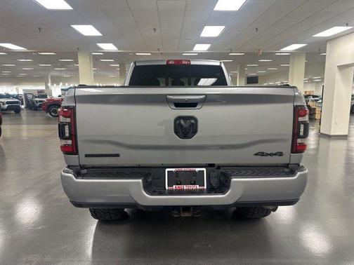 2022 RAM 2500 Big Horn Crew Cab 4x4 6'4' Box