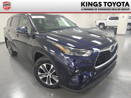 2023 Toyota Highlander Hybrid XLE
