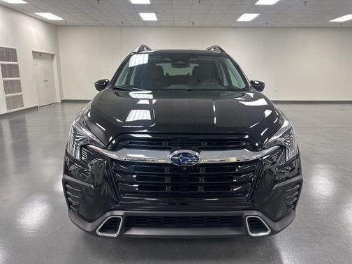 Crystal Black Silica 2025 Subaru Ascent Touring 7-Passenger