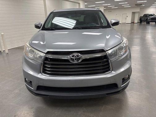 2015 Toyota Highlander LE