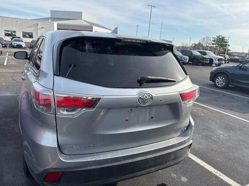 2015 Toyota Highlander LE