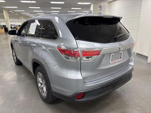 2015 Toyota Highlander LE