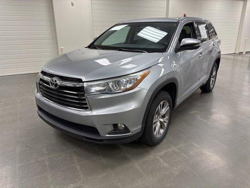 2015 Toyota Highlander LE