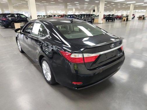 2014 Lexus ES 300h Base