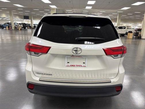2018 Toyota Highlander LE I4