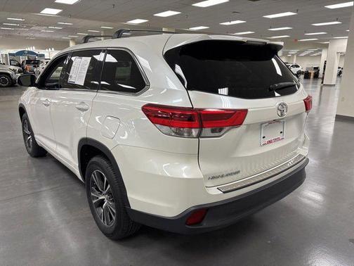 2018 Toyota Highlander LE I4