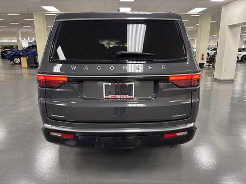 2022 Jeep Wagoneer Series II 4x4