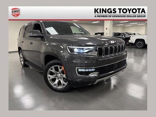 Baltic Gray Metallic Clearcoat 2022 Jeep Wagoneer Series II 4x4