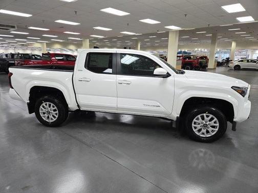Ice 2026 Toyota Tacoma SR5