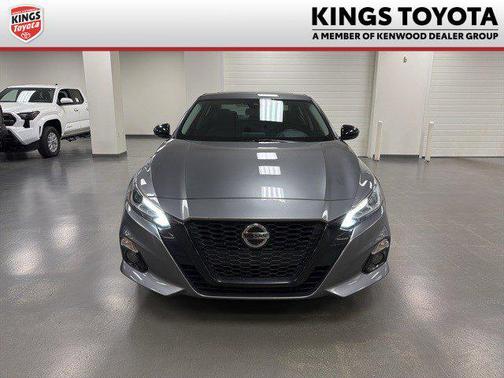 2022 Nissan Altima SR FWD