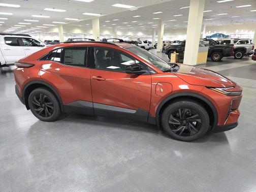 Tandoori 2026 Toyota C-HR SE