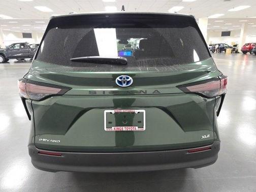 2025 Toyota Sienna XLE