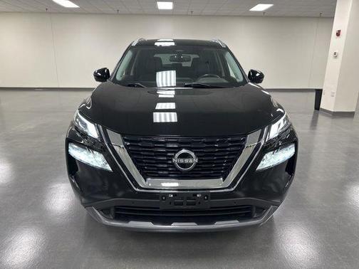 Super Black 2023 Nissan Rogue SL
