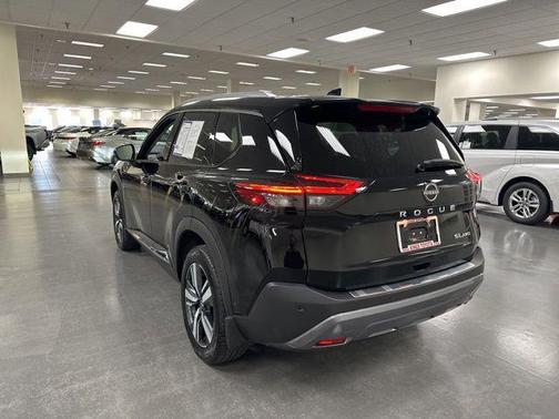 Super Black 2023 Nissan Rogue SL