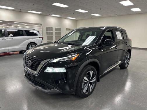 Super Black 2023 Nissan Rogue SL