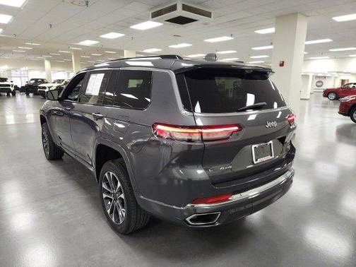 2022 Jeep Grand Cherokee L Overland