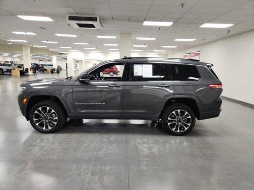 2022 Jeep Grand Cherokee L Overland