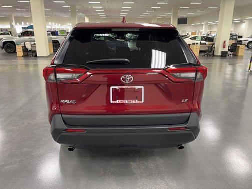 2023 Toyota RAV4 LE