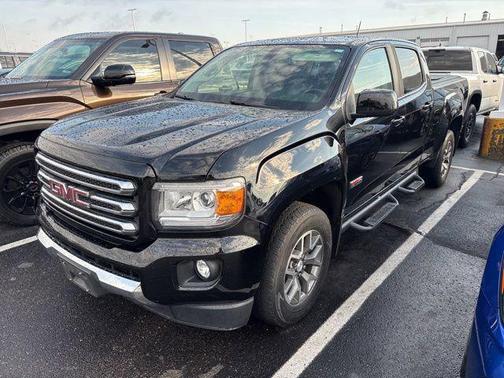 Onyx Black 2017 GMC Canyon SLE
