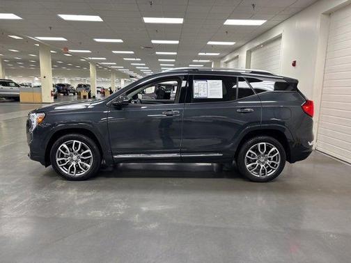 2022 GMC Terrain Denali