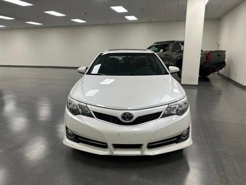 Blizzard Pearl 2012 Toyota Camry SE Limited Edition