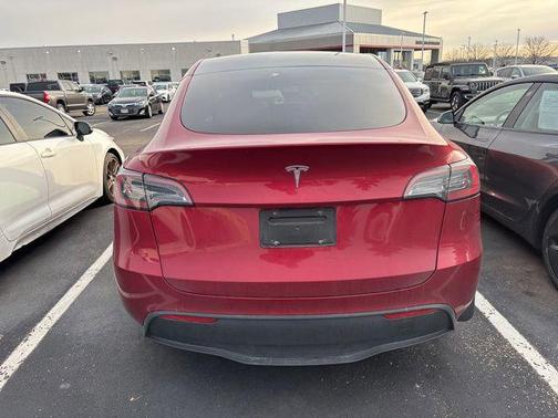 2024 Tesla Model Y Long Range Single Motor Rear-Wheel Drive