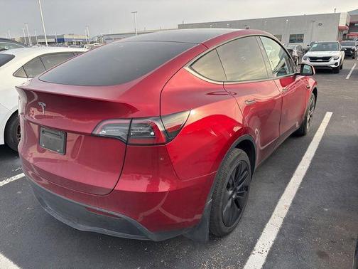 2024 Tesla Model Y Long Range Single Motor Rear-Wheel Drive
