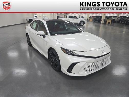 Pearl 2026 Toyota Camry XSE