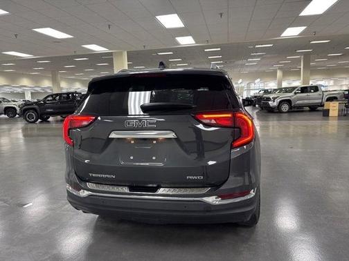 2018 GMC Terrain SLT