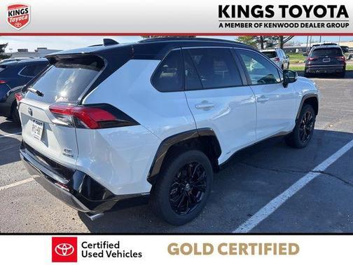 2022 Toyota RAV4 Hybrid SE