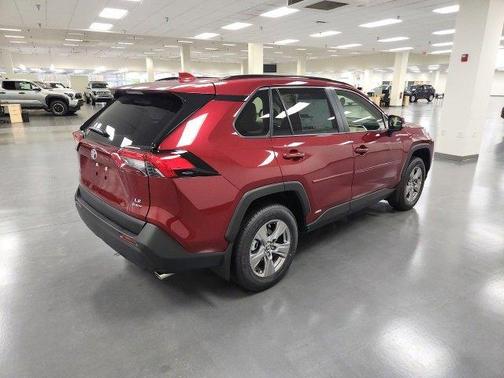 2025 Toyota RAV4 Hybrid LE