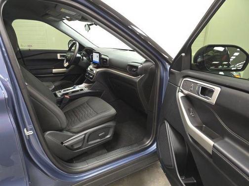 Infinite Blue Metallic Tinted Clearcoat 2021 Ford Explorer XLT