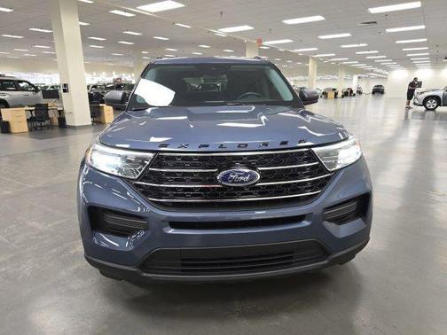 Infinite Blue Metallic Tinted Clearcoat 2021 Ford Explorer XLT