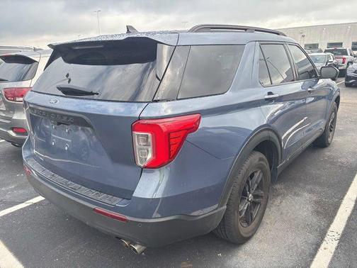 Infinite Blue Metallic Tinted Clearcoat 2021 Ford Explorer XLT