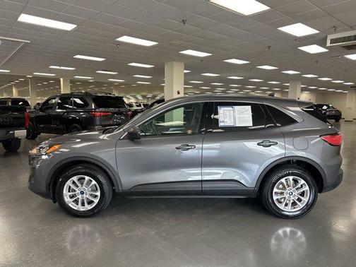 Carbonized Gray Metallic 2022 Ford Escape SE