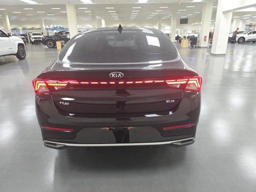 2021 Kia K5 EX