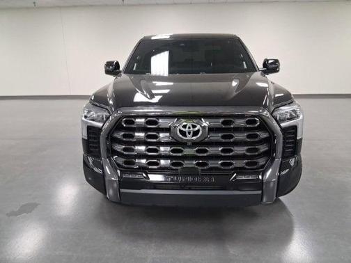 2022 Toyota Tundra Platinum
