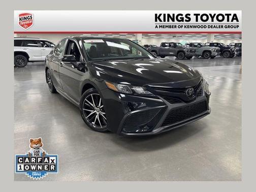 Midnight Black Metallic 2023 Toyota Camry SE