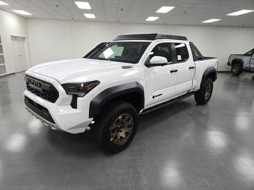 Ice 2026 Toyota Tacoma Hybrid Trailhunter