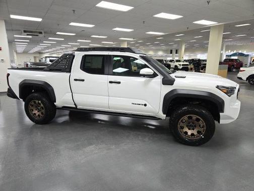 Ice 2026 Toyota Tacoma Hybrid Trailhunter