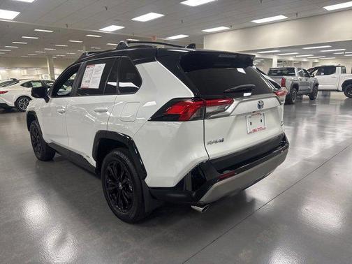 2024 Toyota RAV4 Hybrid SE