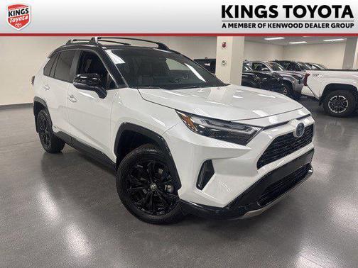 2024 Toyota RAV4 Hybrid SE