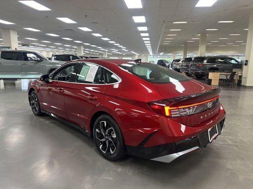 Ultimate red 2025 Hyundai SONATA SEL