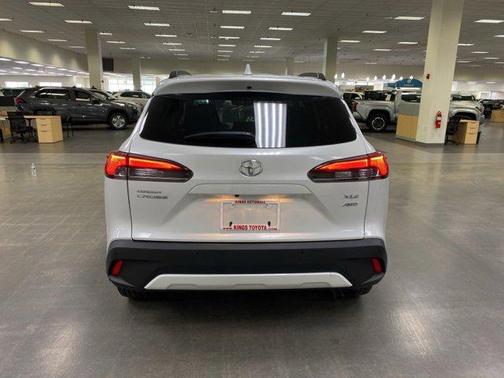 2022 Toyota Corolla Cross XLE