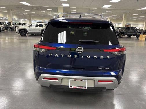 Deep Ocean Blue Pearl 2023 Nissan Pathfinder SL 4WD