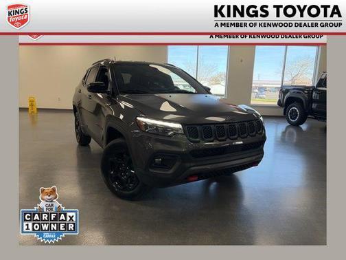 Diamond Black Crystal Pearlcoat 2023 Jeep Compass Trailhawk