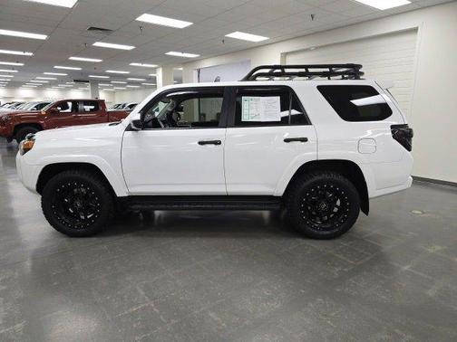 2021 Toyota 4Runner SR5