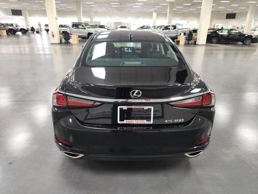 2022 Lexus ES 350 Base