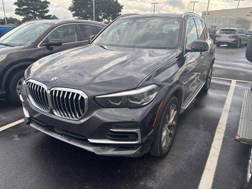 Dark Graphite Metallic 2022 BMW X5 xDrive40i