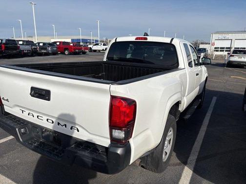 2020 Toyota Tacoma SR